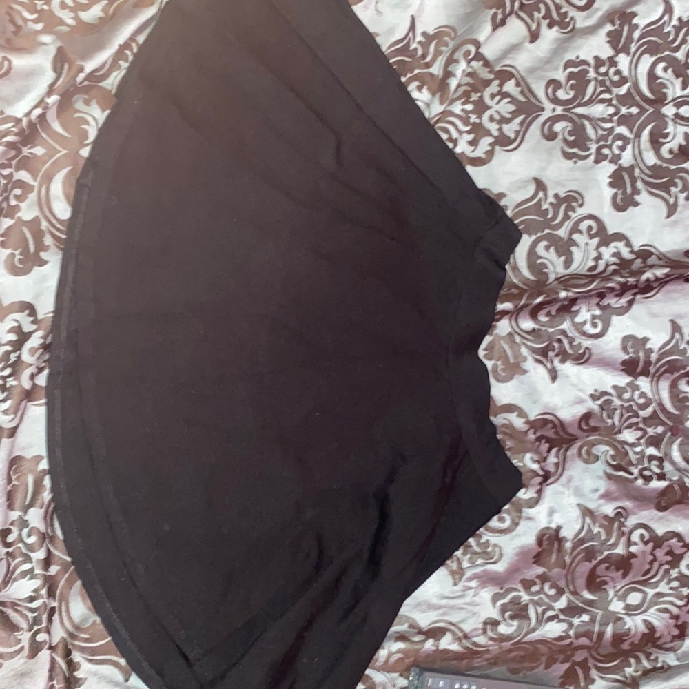 A black normal skirt, never worn since it was a gift to me.